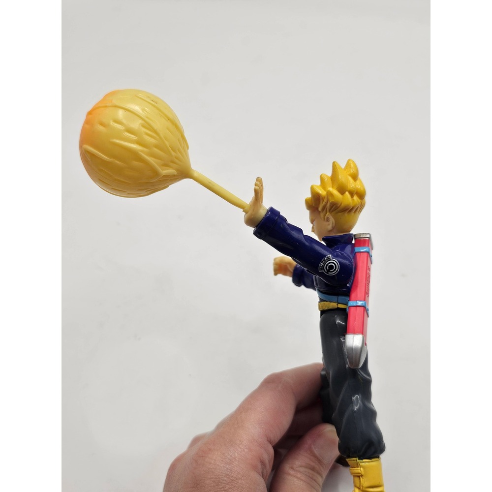 Vintage 2000 Irwin Toys Dragon Ball Z Super Saiyan Trunks Action Figure Blast